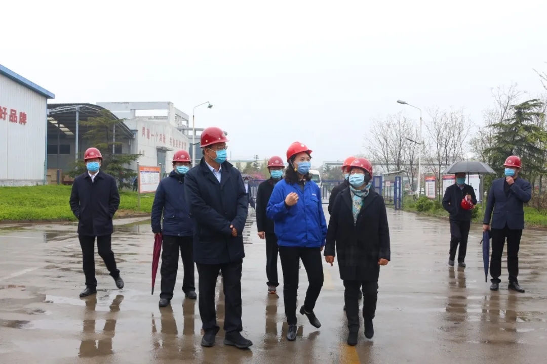 市委常委、統(tǒng)戰(zhàn)部部長王擁華到我縣調研安全生產(chǎn)工作